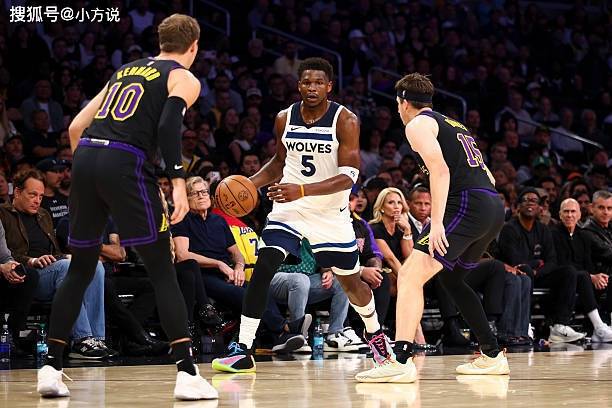 iOS APP-刚刚！加时末段休斯敦火箭复出首秀纽卡斯尔围绕意甲远射贴柱，东契奇与70激战G2分钟的简单介绍
